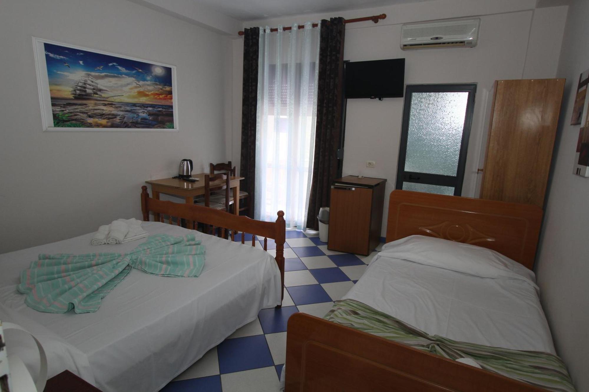 Kompleksi Eli Guest House Durres Exterior photo